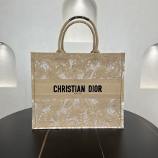 Christian Dior Shopping Bags